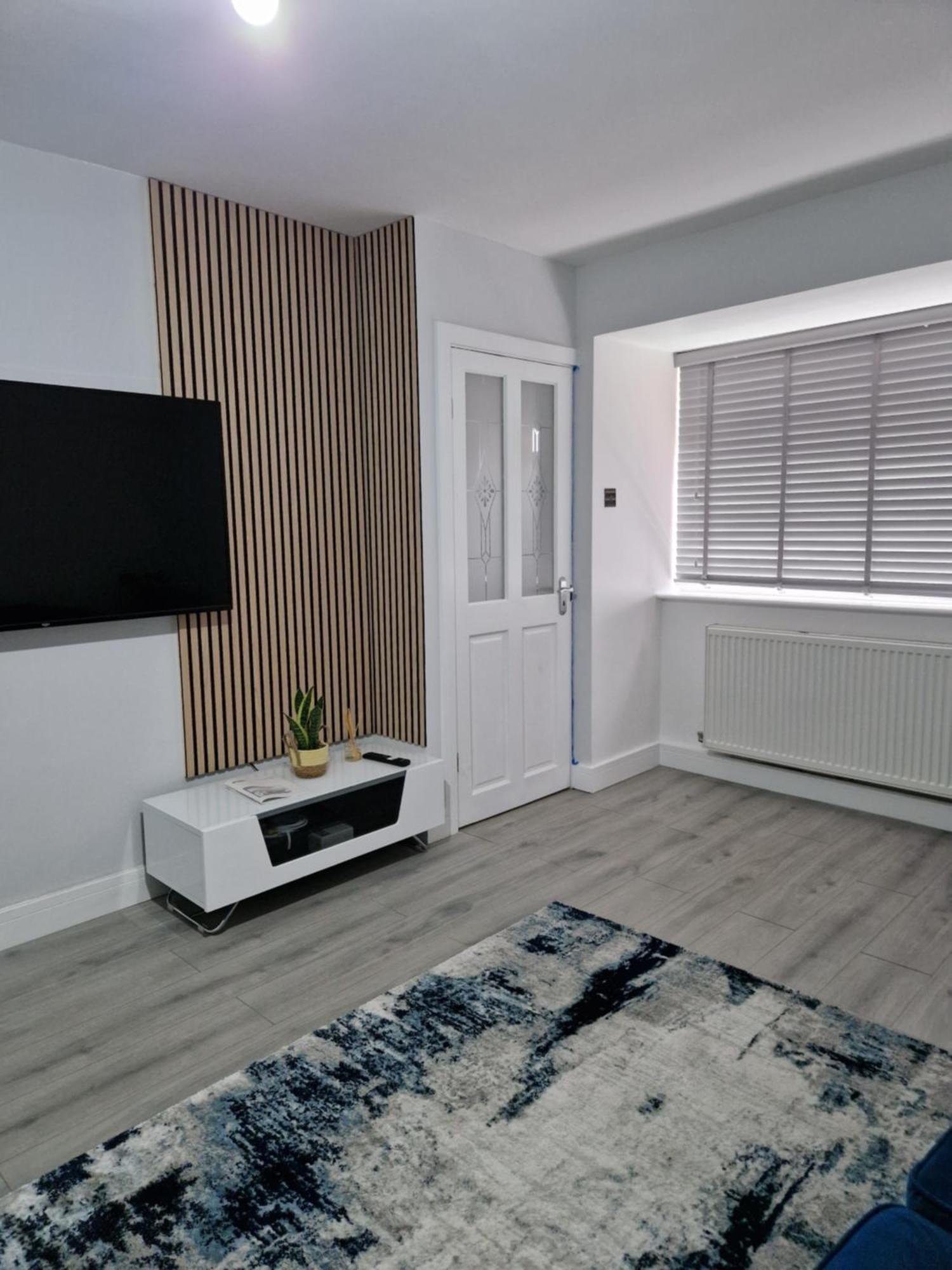 Stylish 2 Bed Home- Short Walk To Tottenham Stadium/Stations Londres Exterior foto